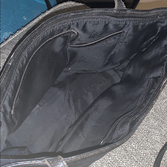 Hand bag - Picture 3 of 3